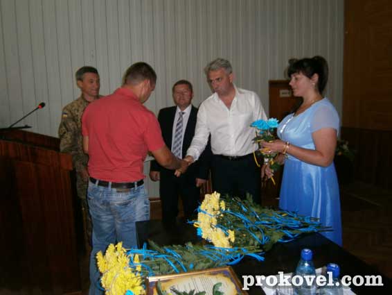 Дванадцять бійців АТО з Ковельського району отримали посвідчення. Фото